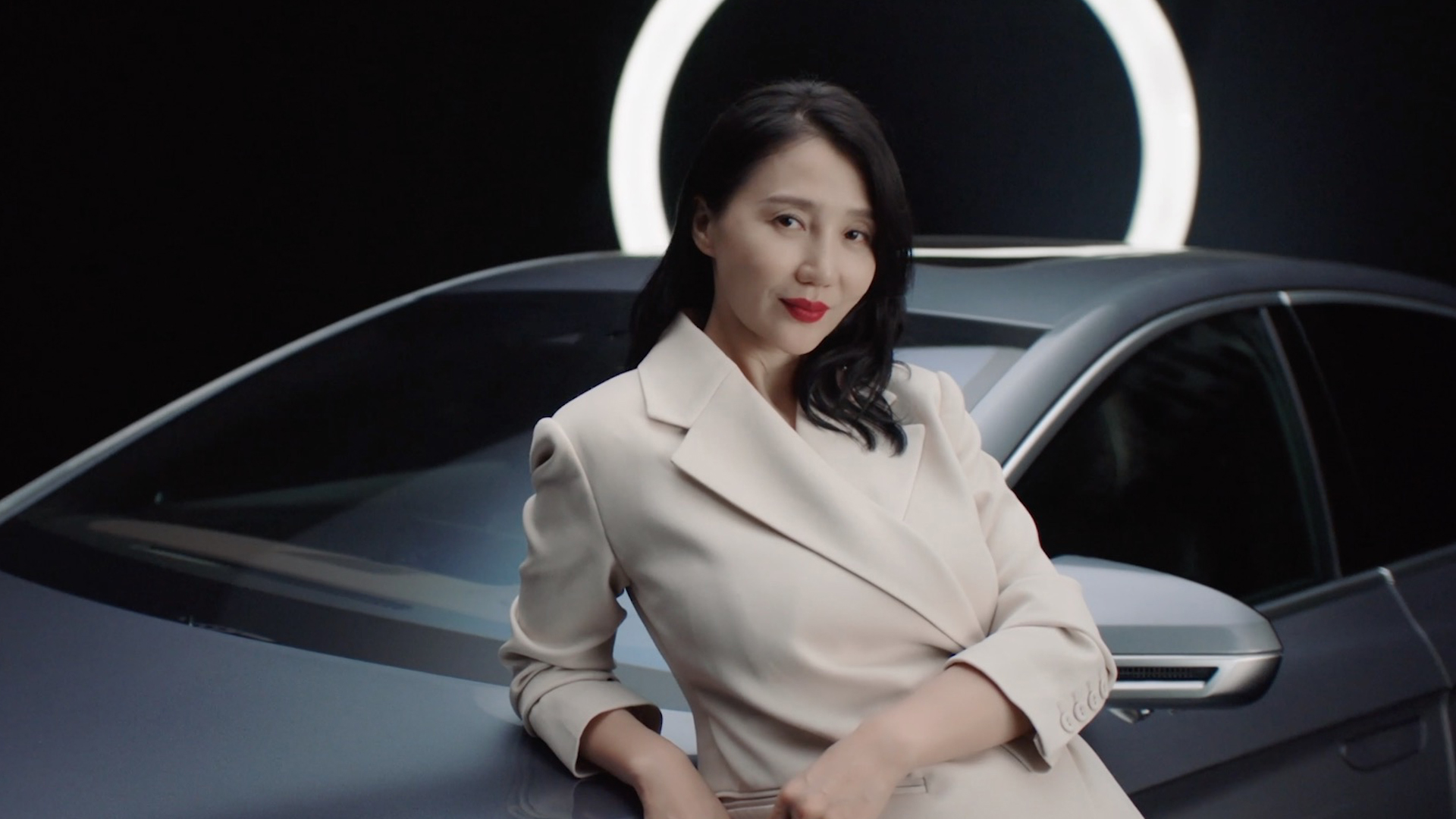 阿朵 | JDB电子木兰荟首位女性挚友，新民族音乐人
